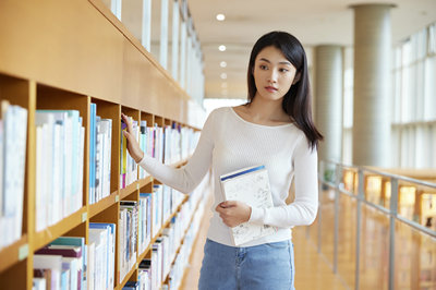 華東師范大學(xué)在職研究生報(bào)名和考試時(shí)間